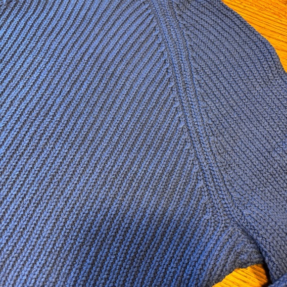 Hollister Cropped Sweater - XS - Royal Blue - like new! - Picture 2 of 7